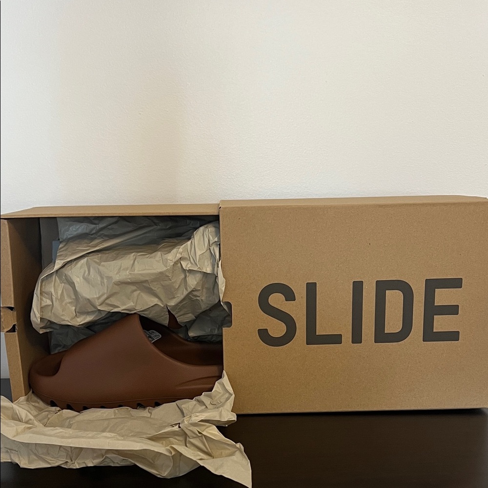 Yeezy Slide Flax - Picture 5 of 5